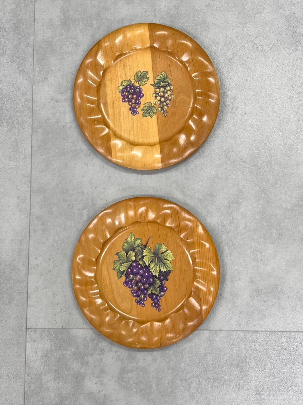 Robinhood Ware‎ #9718
Decorative Wooden Plates Wall
Decor Fruit Vintage 9"X 9"